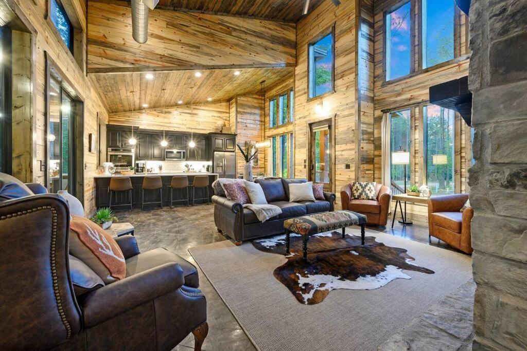 Ember Skye Cabin - 2 Bdr & Bunk Nook/2.5 Bath Broken Bow Exterior photo