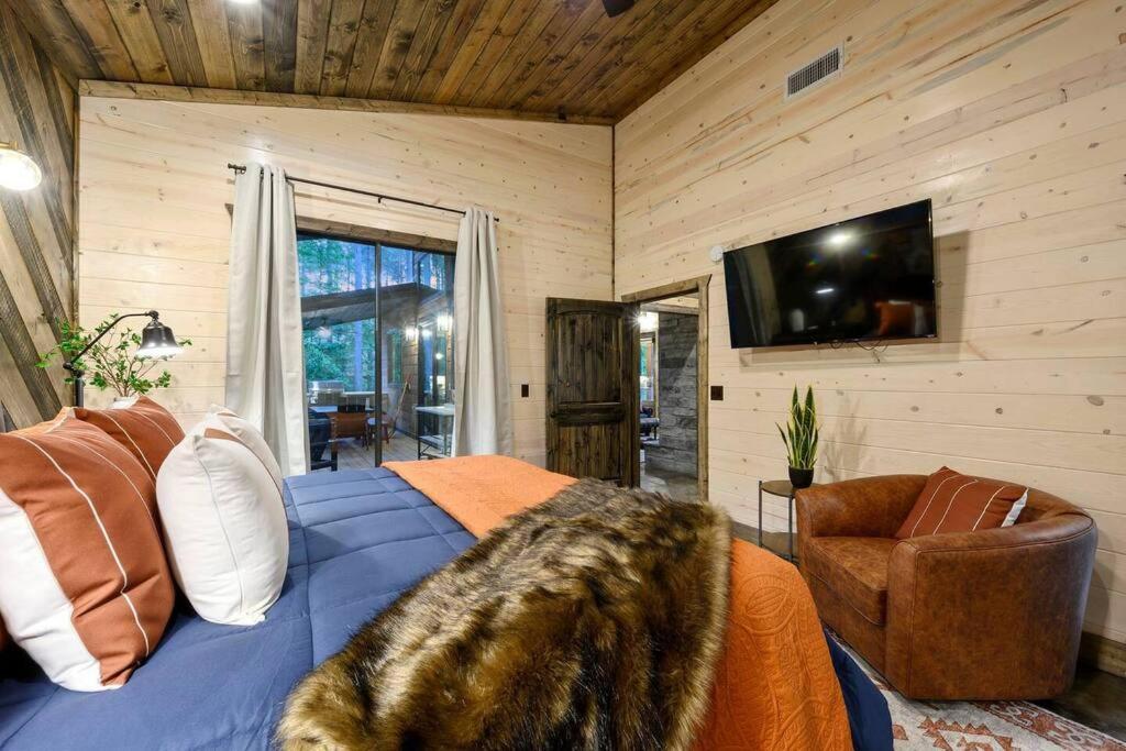 Ember Skye Cabin - 2 Bdr & Bunk Nook/2.5 Bath Broken Bow Exterior photo